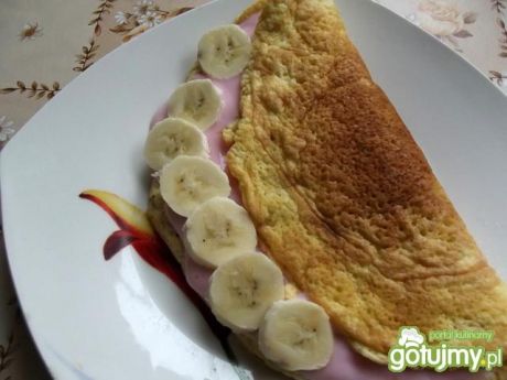 Przepis  omlet z jogurtem i bananem przepis