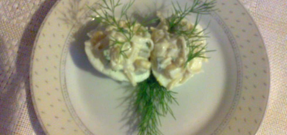 Jajka faszerowane sałatką (autor: megg)