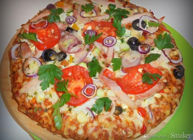 Pizza włosko-grecko-amerykańska