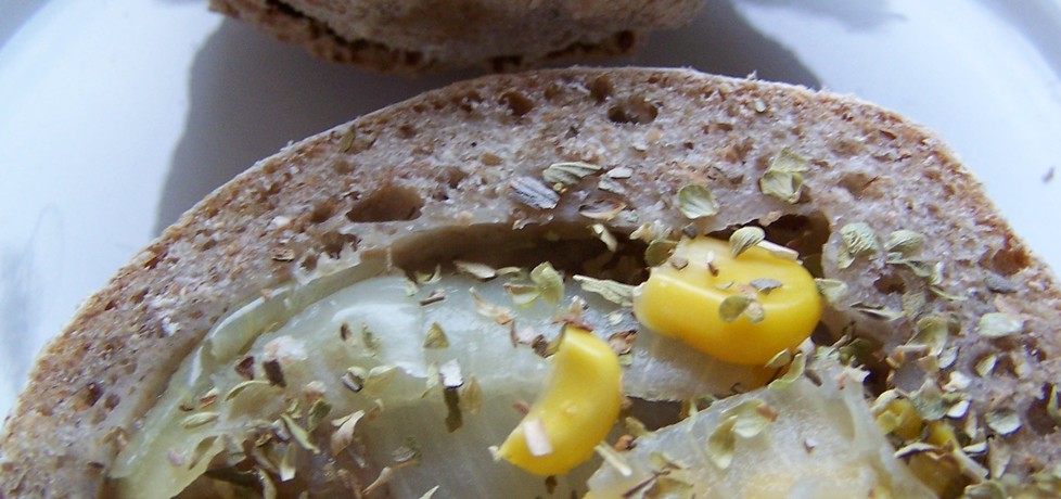 Bułki chlebowe nadziewane kukurydzą (autor: caralajna ...