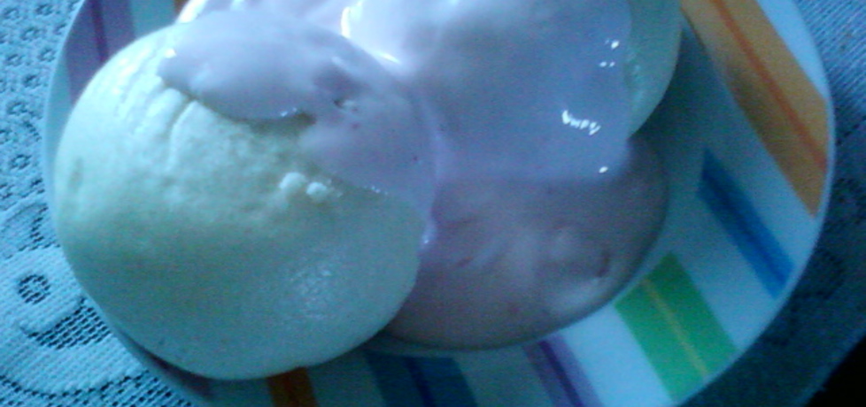 Pampuchy z jogurtem truskawkowym (autor: ewa99 ...