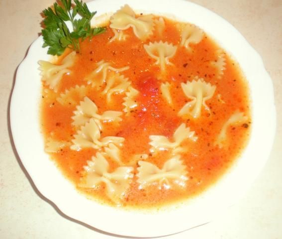 Przepis: zupa pomidorowa. gotujmy.pl
