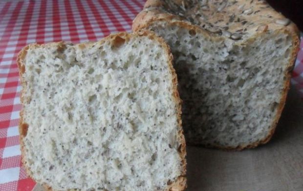 Przepis  chleb z 3 ziarnami z wypiekacza przepis