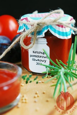 Ketchup pomidorowo-śliwkowy  prosty przepis i składniki