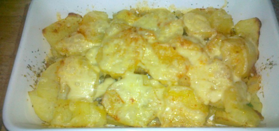 Ziemniaki zapieczone w żółtym serze (autor: konczi ...