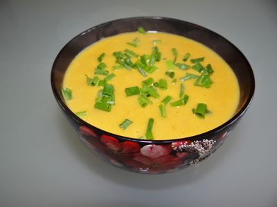 Zupa marchewkowa z mleczkiem kokosowym