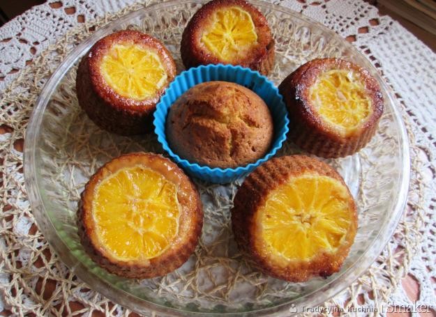Muffiny z pomarańczą.