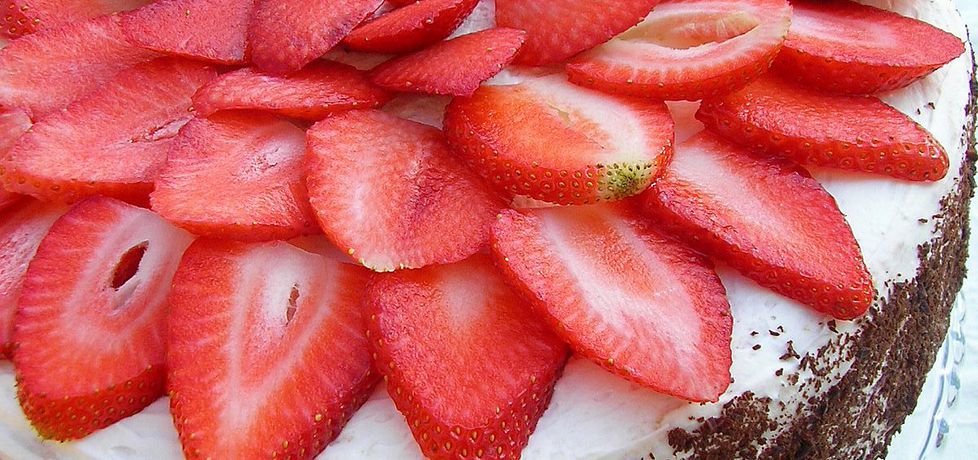 Tort śmietanowy z truskawkami (autor: ola1984)