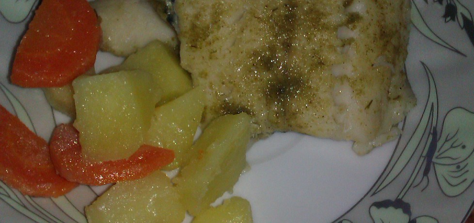 Ryba,ziemniaki i marchewka gotowane na parze (autor: ppaulina ...