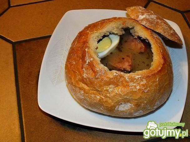 Najlepszy przepis na: żurek w chlebku. gotujmy.pl