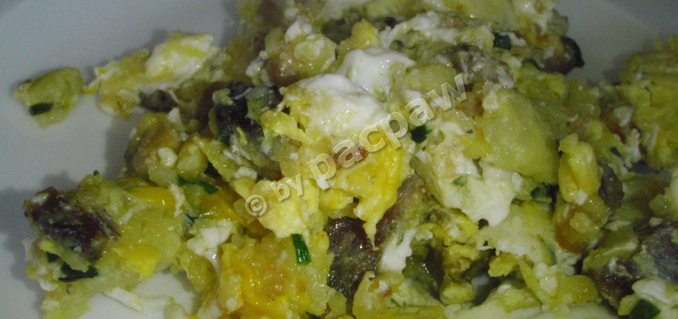 Ziemniaki smażone z pieczenią i jajkiem (autor: pacpaw ...