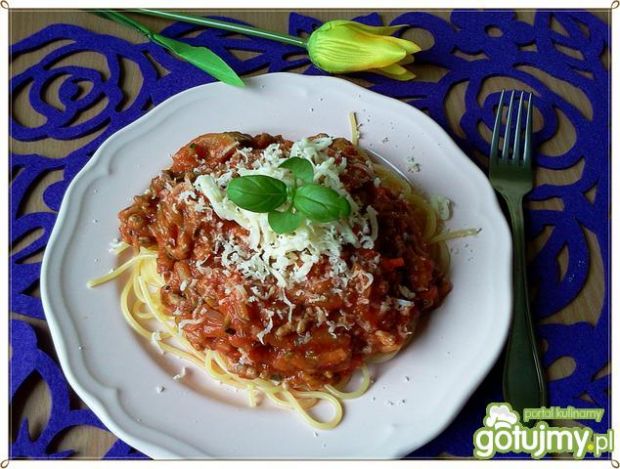 Przepis  spaghetti z cukinią i suszonymi pomidor przepis