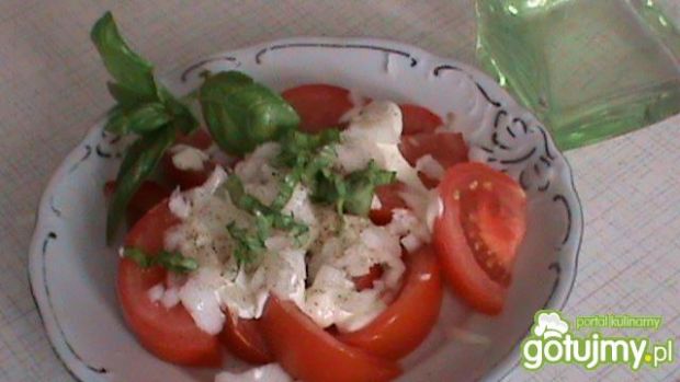 Pomidorowa sałatka  najlepsze przepisy kulinarne