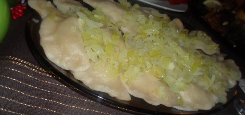 Pierożki z pieczarkami i kaszą pod cebulką (autor: polly66 ...