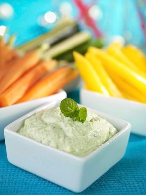 Zielony dip z warzywami  prosty przepis i składniki