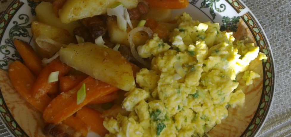 Warzywa podane z jajecznicą (autor: smakowita)