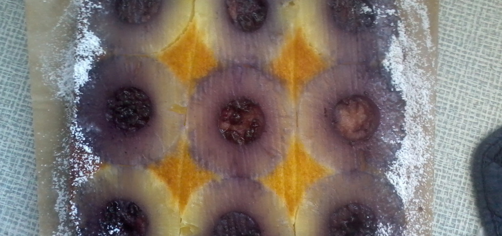 Ciasto ananasowe z dżemem z czarnej porzeczki (autor: gibli ...