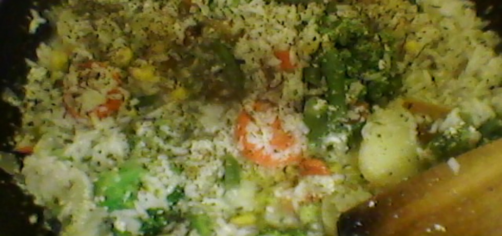 Ryż z warzywami i rodzynkami (autor: chojlowna)