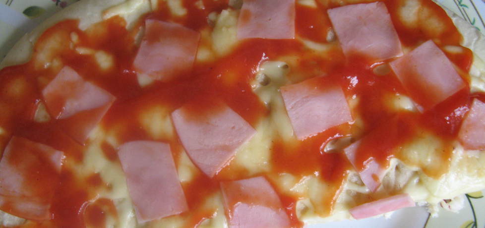 Pizza z szynką (autor: plocia)