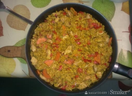 Ryż curry z warzywami i kurczakiem