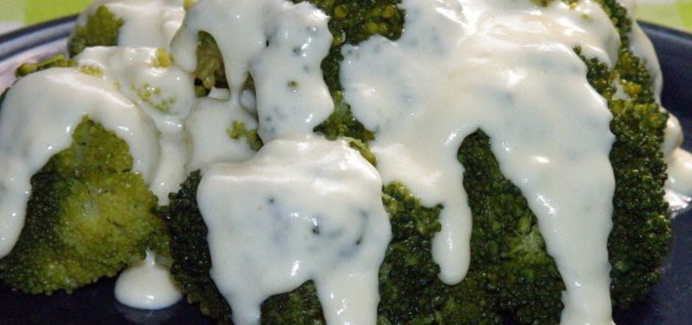 Brokuł w sosie z sera pleśniowego (autor: habibi)