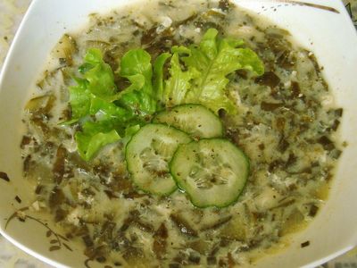 Zupa ze świeżego ogórka i zielonej sałaty