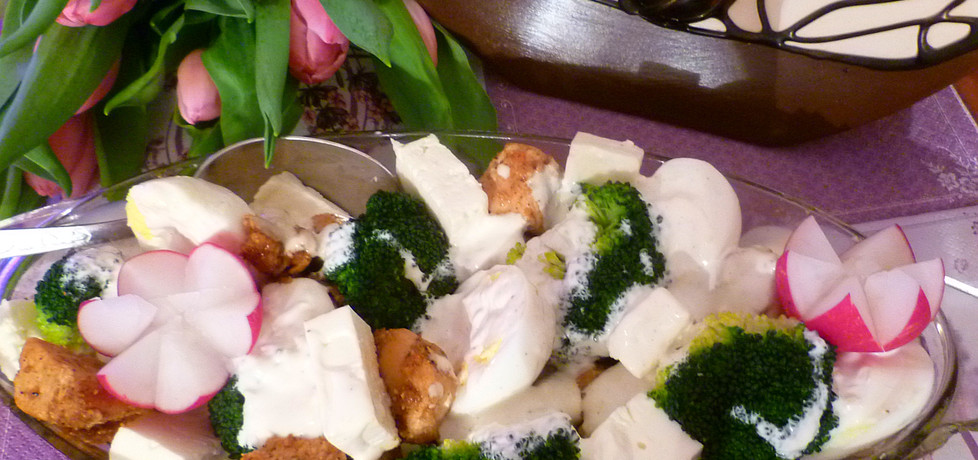 Sałatka brokułowa z serem i jajkiem (autor: marta-ryzek