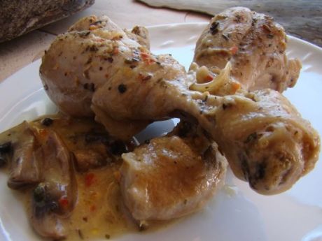 Szybkie i smaczne: kurczak w pieczarkach