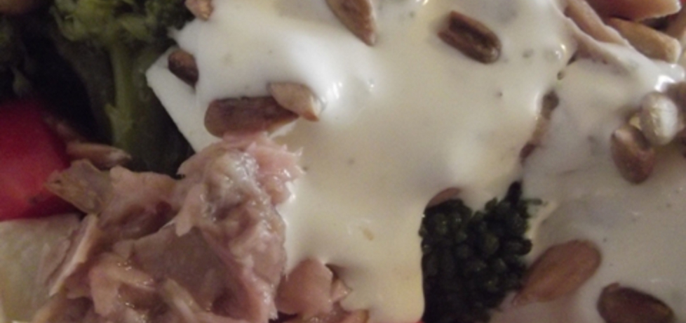 Sałatka brokułowa z tuńczykiem, fetą i pomidorem (autor: ilka86 ...