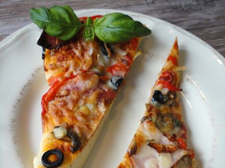 Przepis na pizza na puszystym cieście