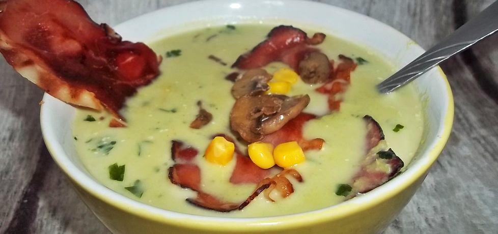 Zupa z zielonego groszku z pieczarkami i kukurydzą (autor: ania84 ...