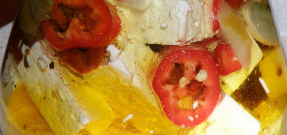 Ser marynowany z suszonymi pomidorami i chili (autor: habibi ...