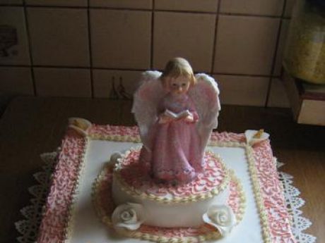 Przepis  tort komunijny z aniołem przepis