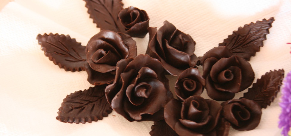 Ozdoby na tort z czekolady (autor: skotka)