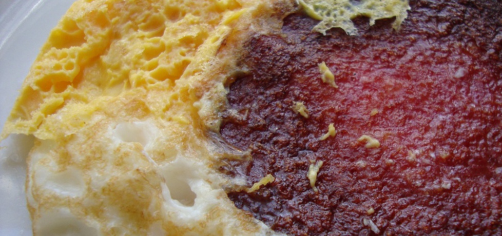 Jajko sadzone z salami (autor: bami)