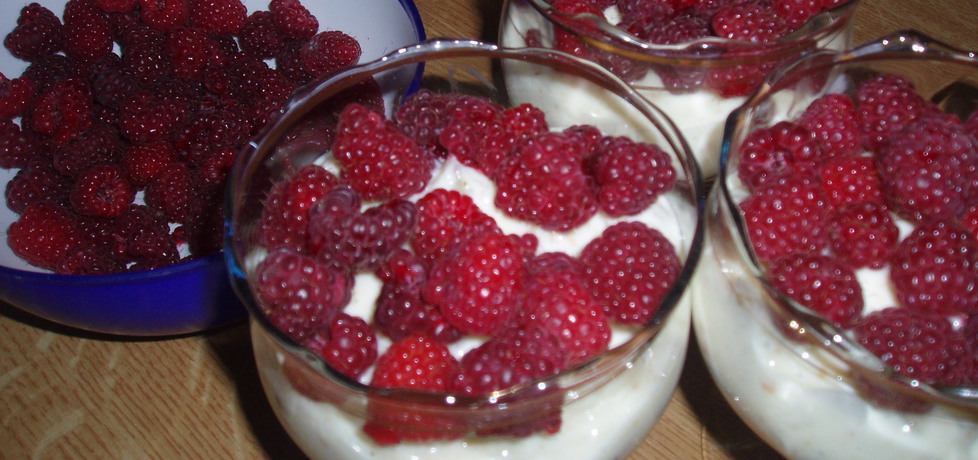 Krem jogurtowy z owocami i biszkoptami (autor: gosia18 ...