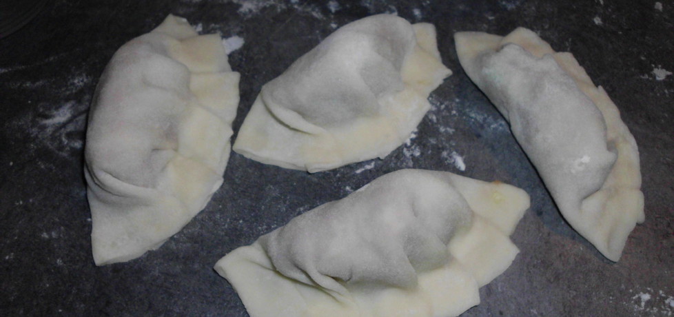 Ciasto na gyoza (autor: borgia)