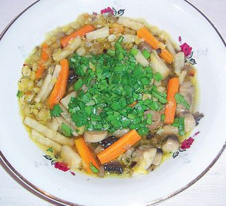 Soja z warzywami i pieczarkami