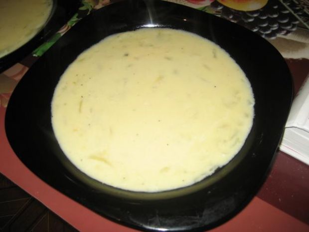 Przepis  zupa cebulowa z serem przepis