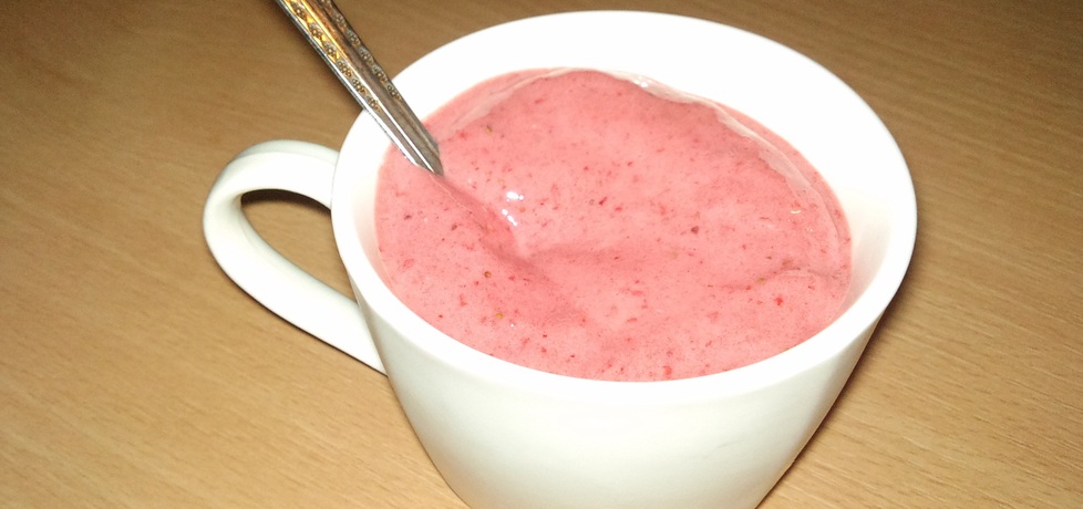 Domowy jogurt truskawkowy (autor: onyzakare)