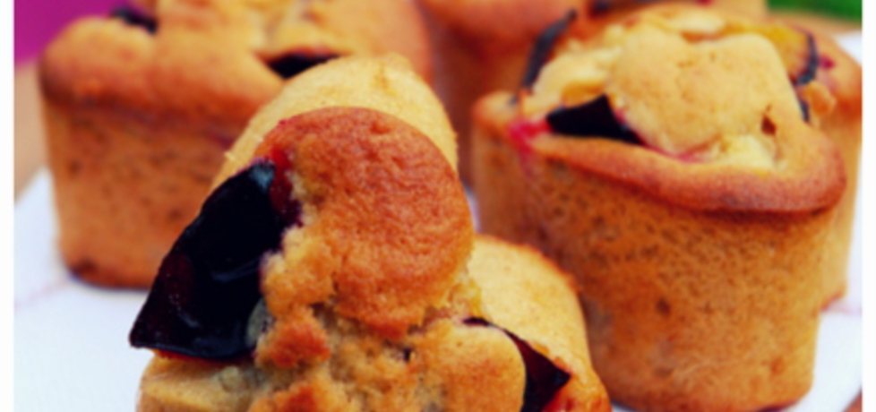 Muffinki ze śliwkami i cynamonem (autor: brenia)