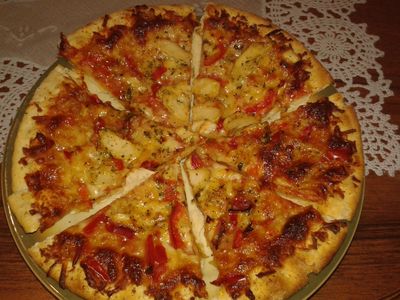 Pizza z kurczakiem i sosem barbecue