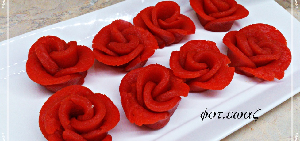 Róże z parzonego ciasta (autor: zewa)