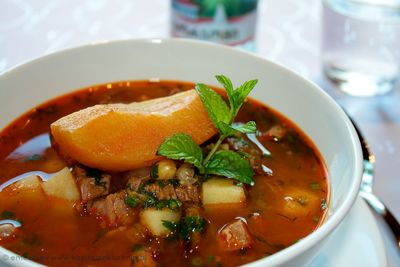 Gruzińska zupa grochowa