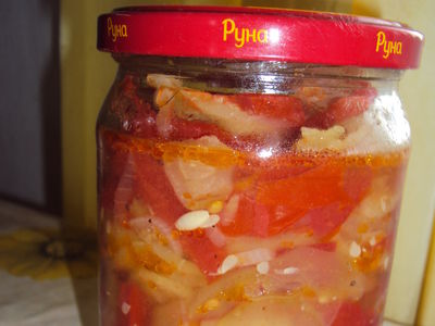 Sałatka z ogórków i pomidorów na zimę