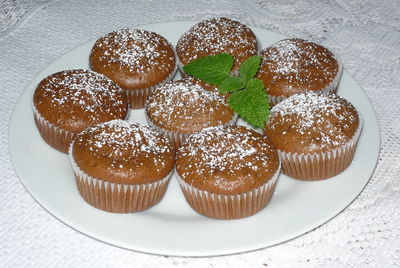 Cynamonowe muffinki z orzechami