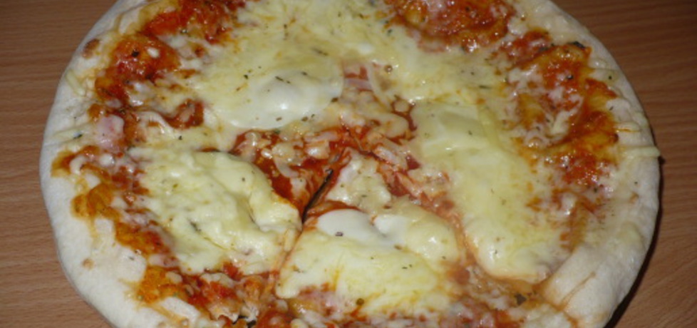 Pizza 4 sery z fetą (autor: alicjaja)