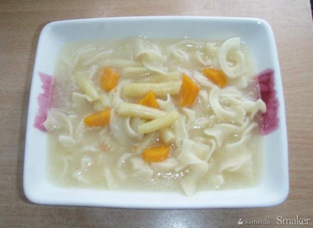 Zupa z żółtą fasolką szparagową