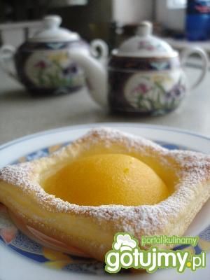 Przepis  ciastka francuskie z owocami przepis