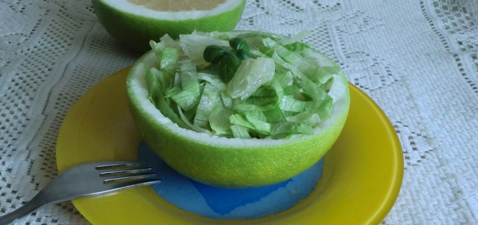 Zielona sałatka w grejpfrucie (autor: ania321)
